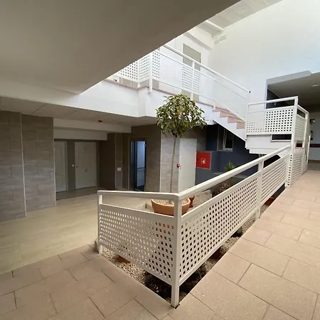 Edificio Prieto Vivienda 2d アパート *
